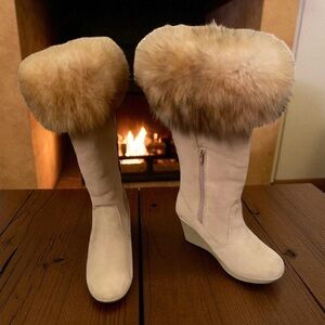 BEARPAW MELROSE Real FOX
FUR Suede Sheepskin Wedge Boots
Tan Size 7